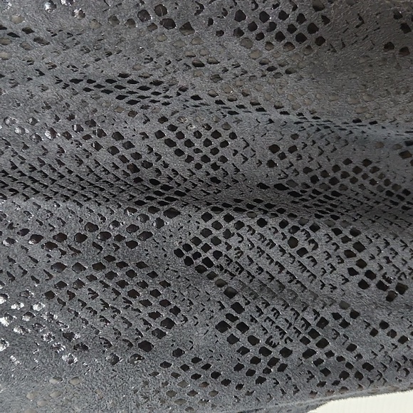 Vintage Guess black animal python print boot cut legging pants Size M - Picture 3 of 6